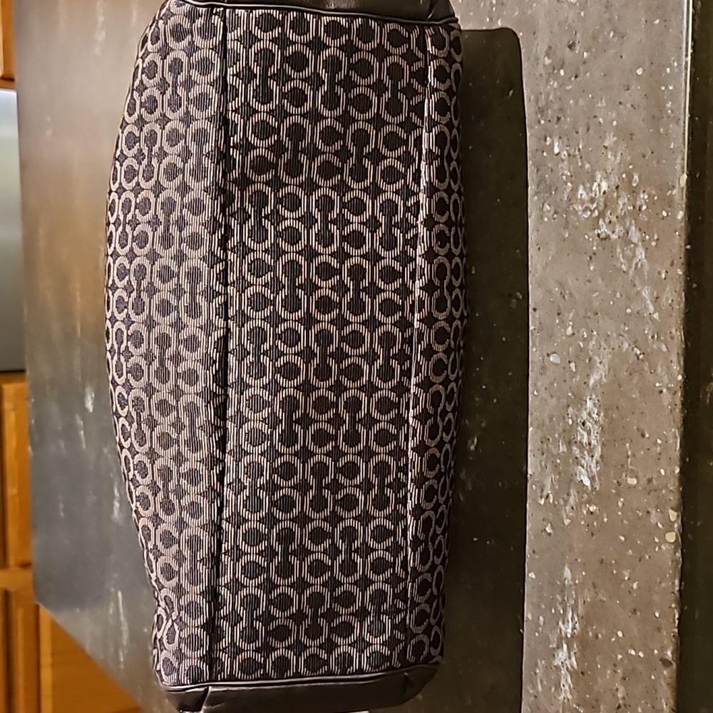 Coach Bag - Picture 3 of 4